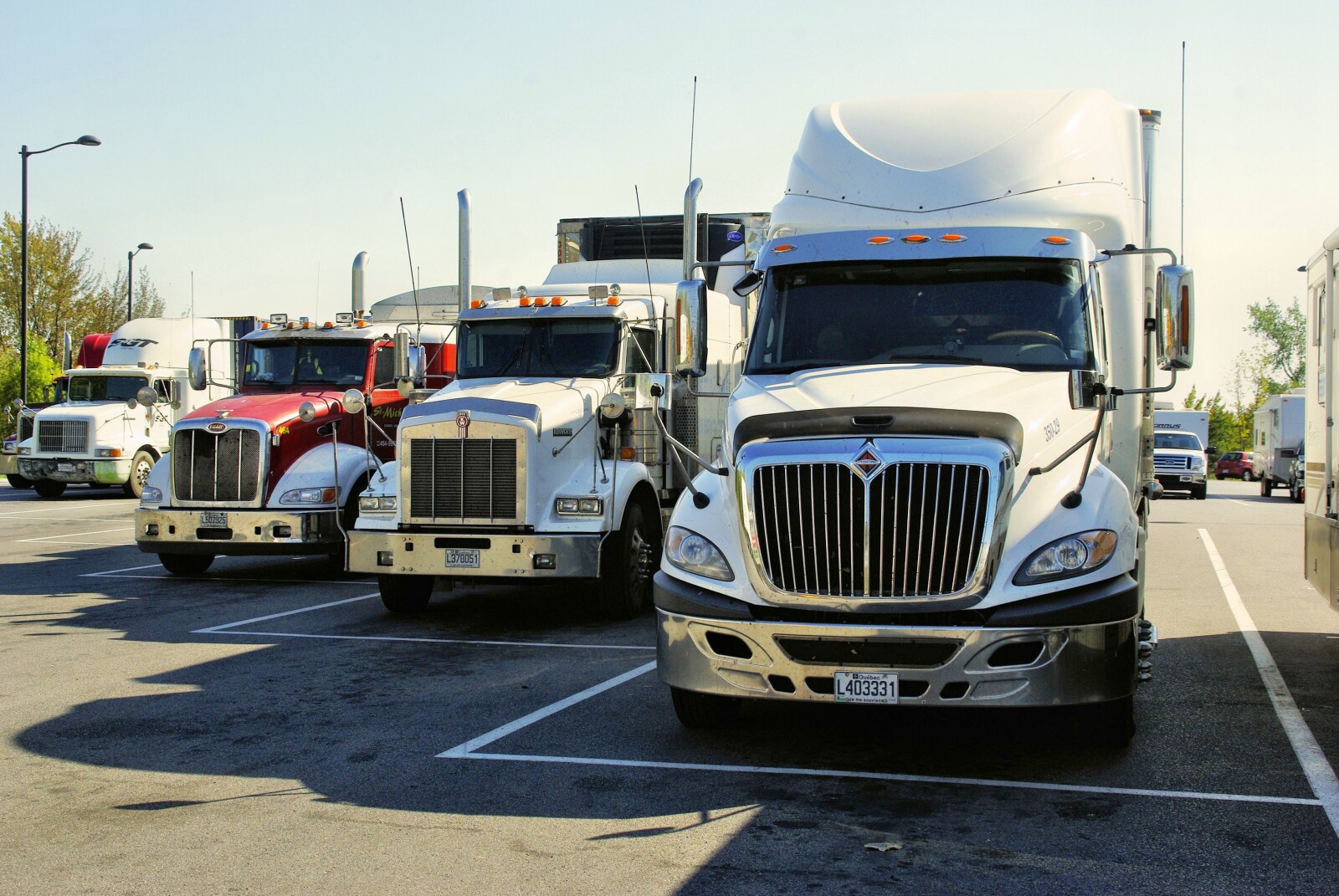Choosing a Big Rig or Semi Truck Crash Law Firm in Indiana: What to Look For