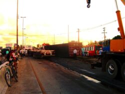 Truck Accident Chaos: Navigating Liability and Damages