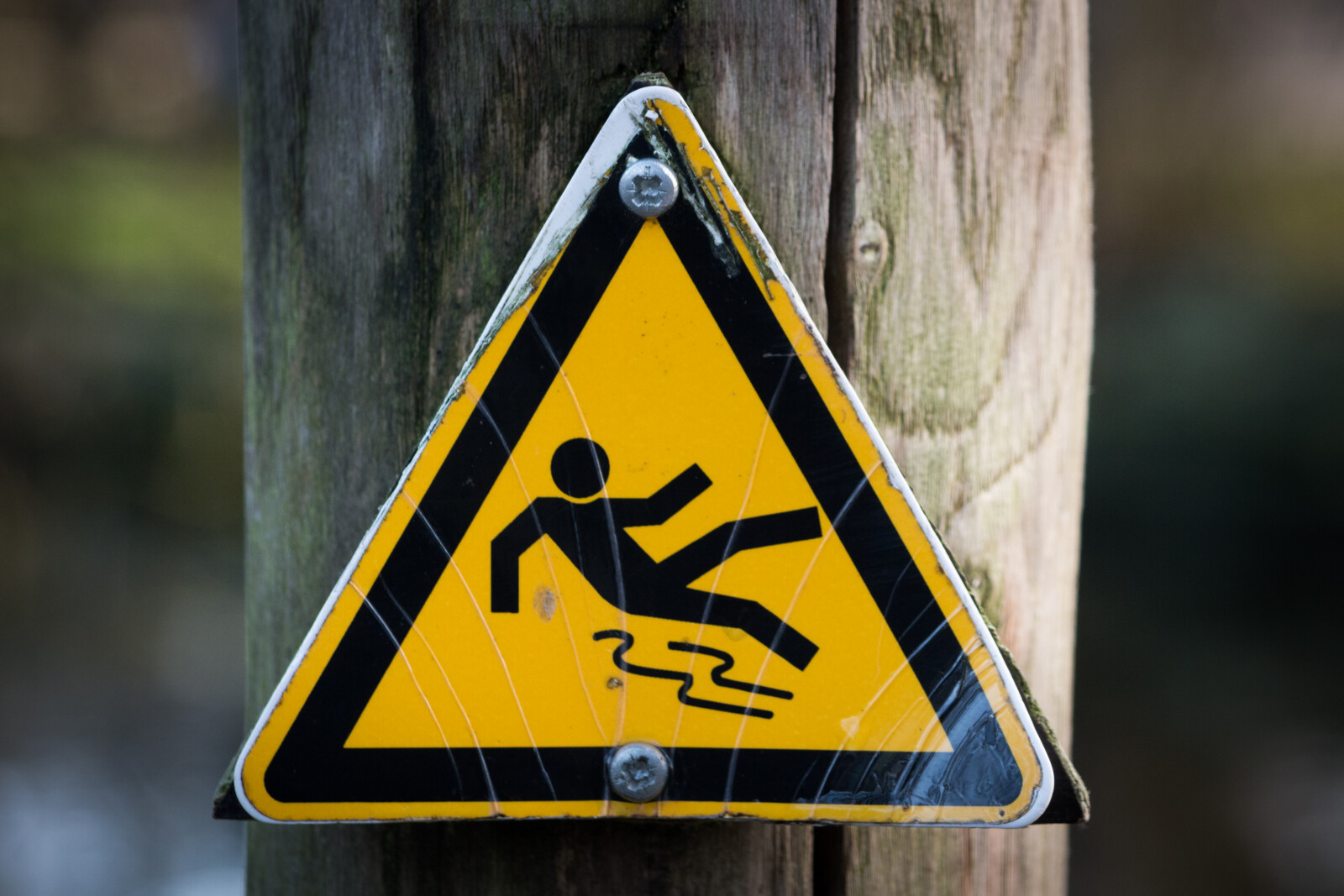 Deadly Workplace Hazards: How to Avoid Slip and Fall Accidents