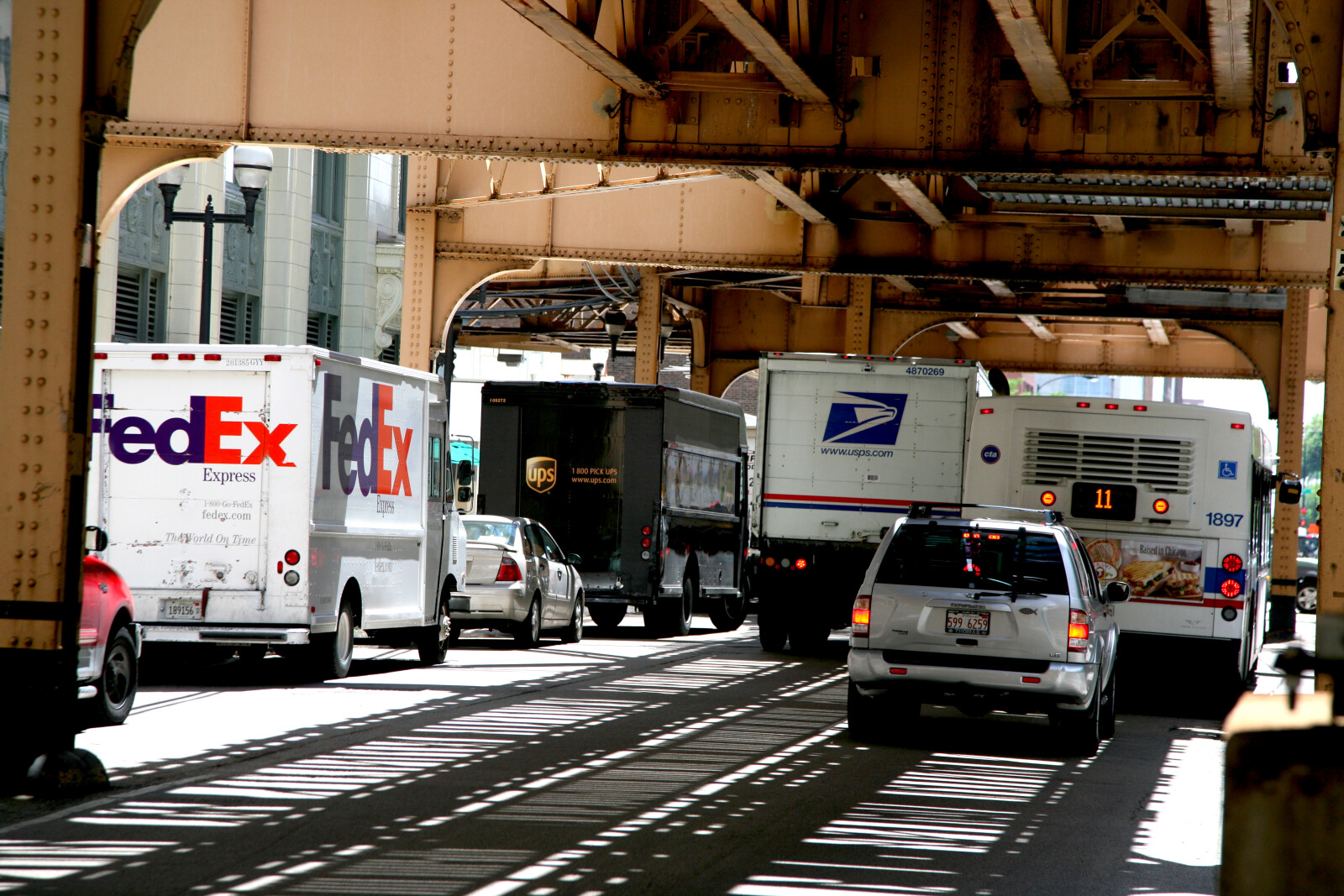 FedEx Misclassification Lawsuit Leaves Drivers in Financial Struggle